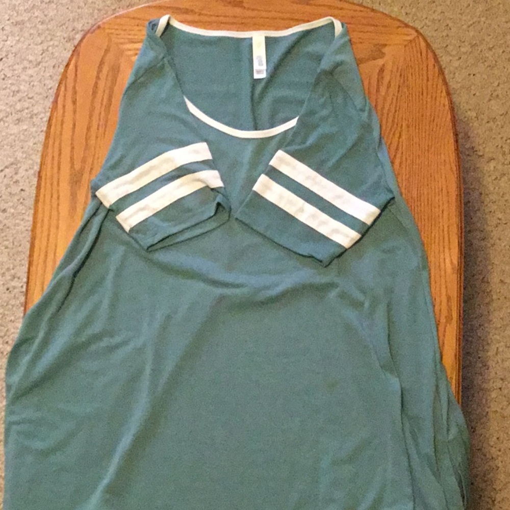 Teal Lularoe Perfect T